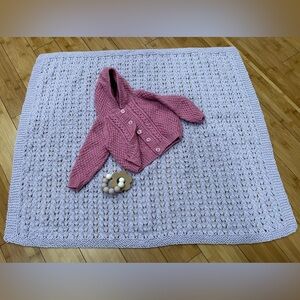 beby blanket and pink Sweater …handmade🫶